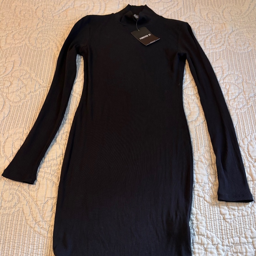 Forever 21 long sleeves black knit dress size medium